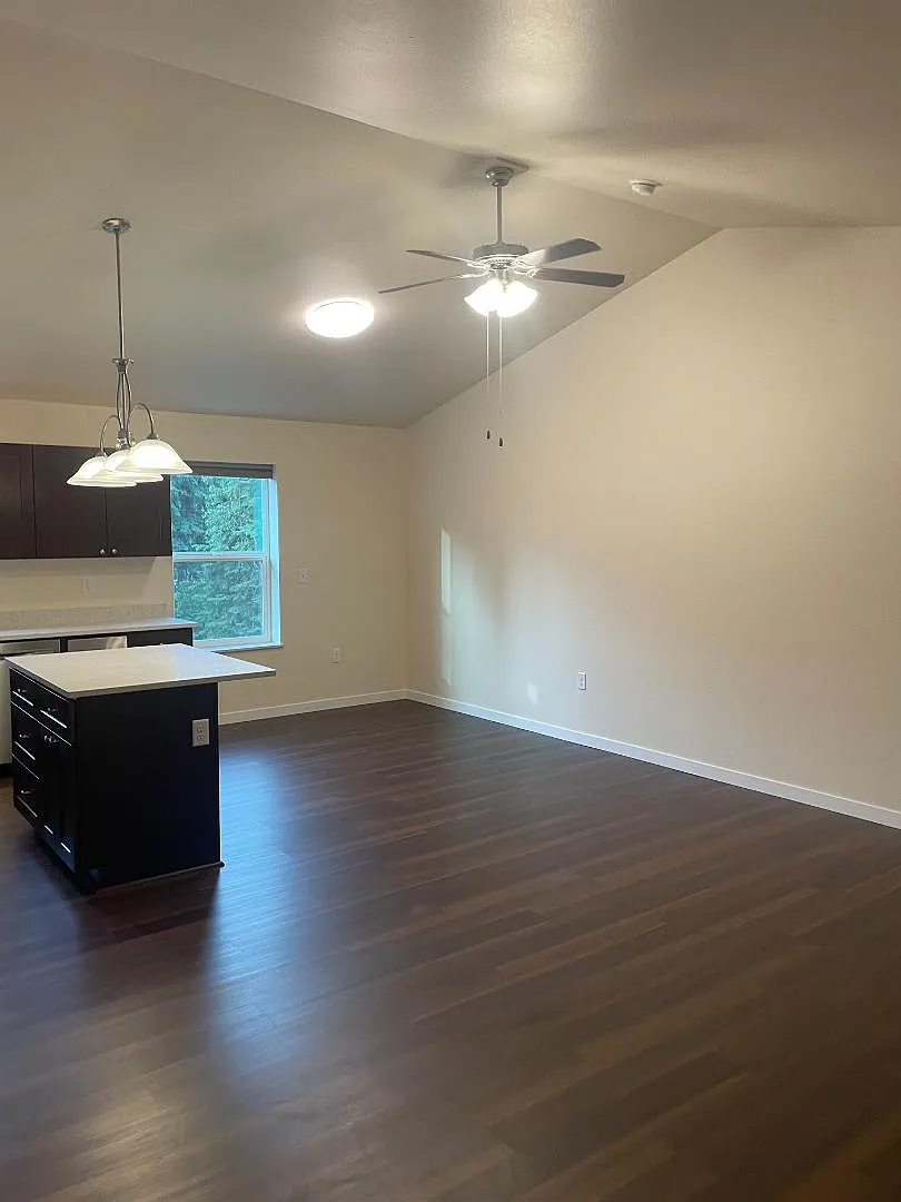 3475 Sandvik St - Apt B-3 — Photo 2