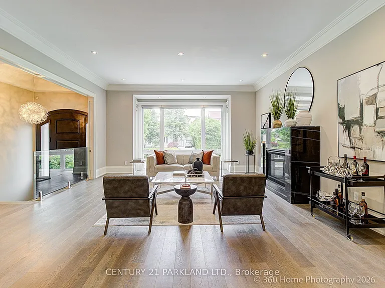 141 Churchill Ave — Photo 8
