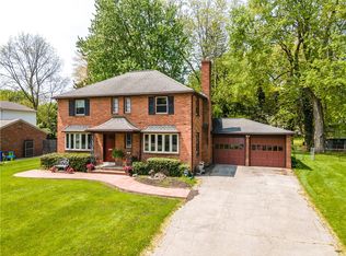 193 Georgian Court Rd, Rochester, NY 14610