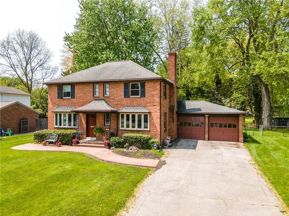 193 Georgian Court Rd, Rochester, NY 14610