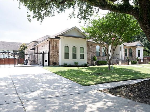 4th image of 1464 Burbank Dr