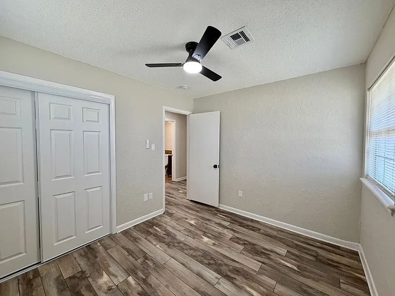 2712 NW Hilltop Dr — Photo 23