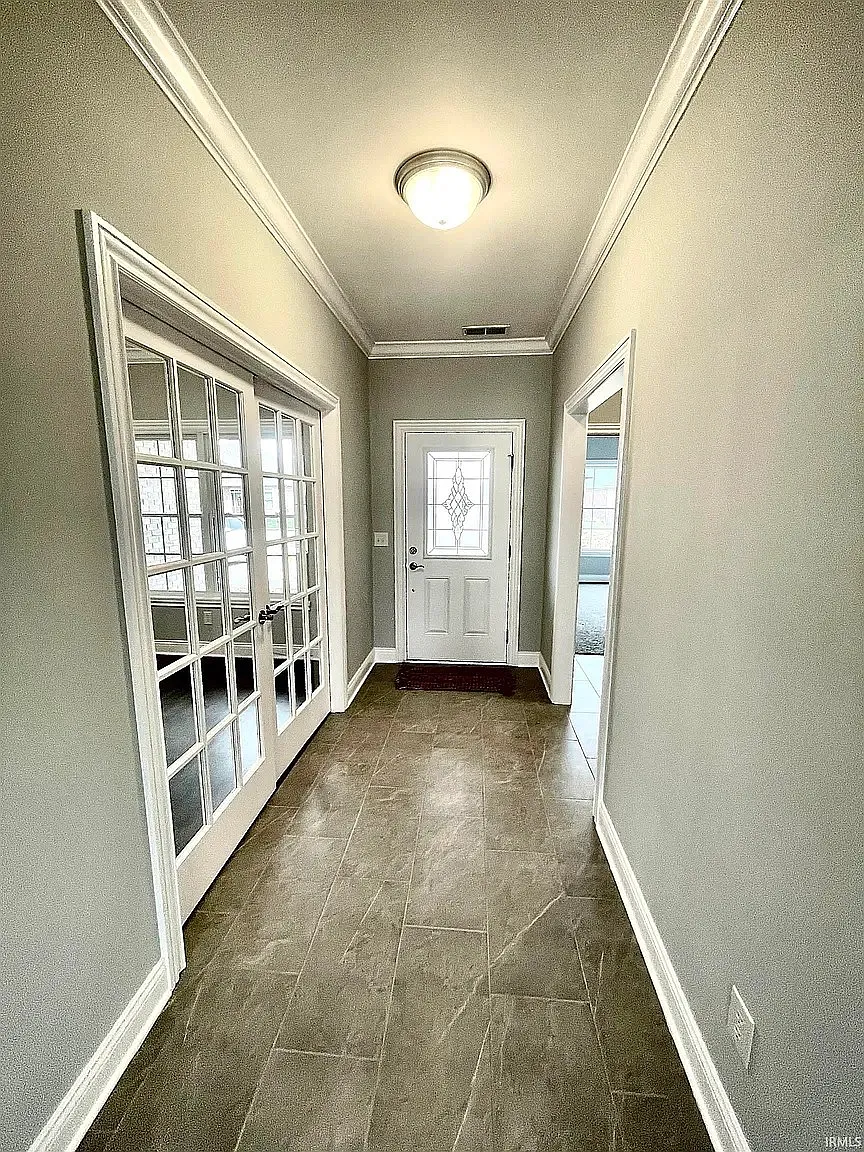 3 bed, 1825 sqft, $2,450 — Photo 2