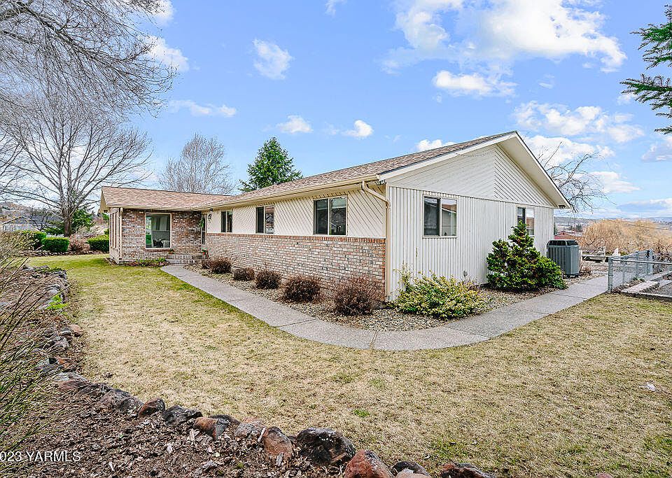 221 Sunset Vista Ln, Selah, WA 98942 Zillow