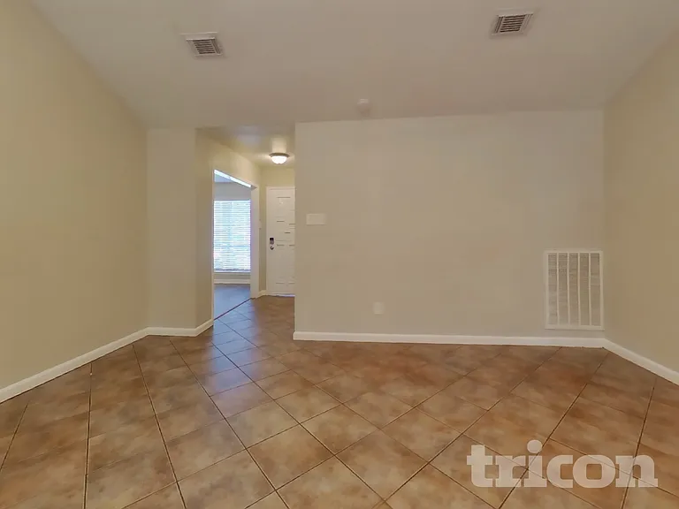 15802 Echo Canyon Dr — Photo 4