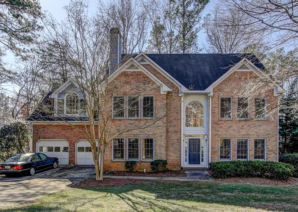 1st image of 3008 Oaktree Ct NE