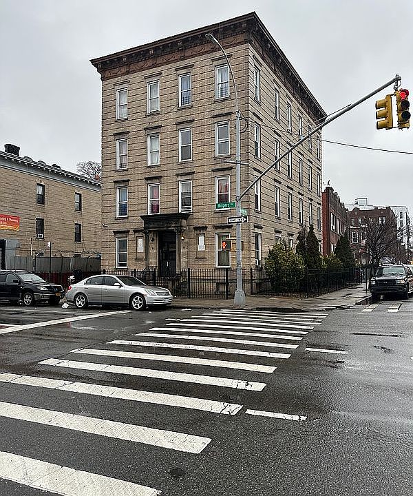 1st image of 1298 Rogers Ave
