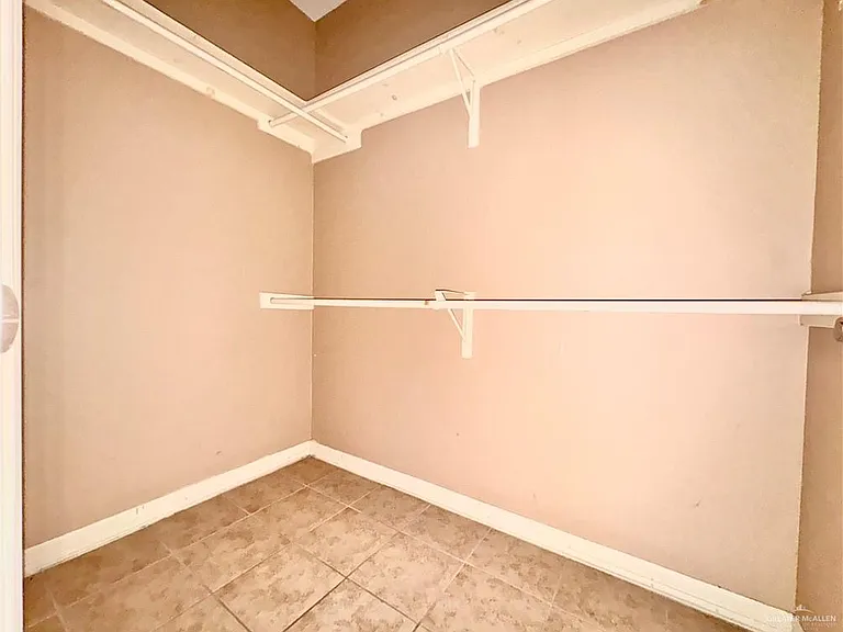 2703 E Garfield Ave #A — Photo 11