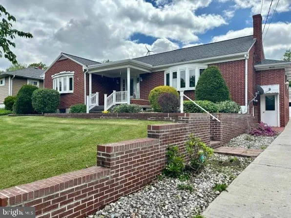 208 Braddock Hts, Frostburg, MD 21532