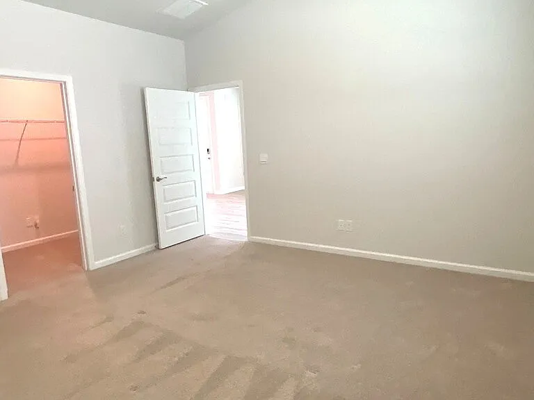 206 Holloway Hl — Photo 16