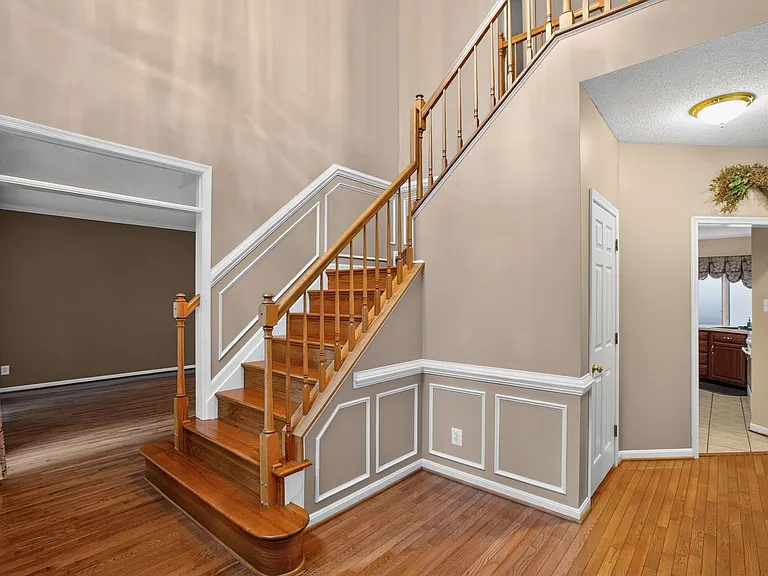 16801 Old Field Ln — Photo 16