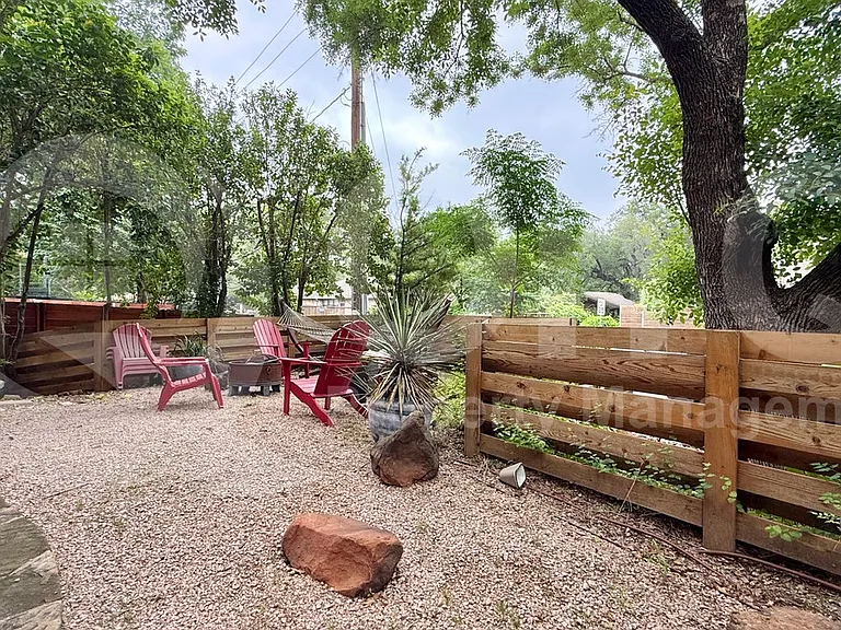 2502 Kinney Rd #A — Photo 30
