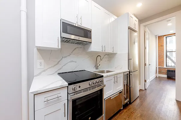 Rented by Douglas Elliman | media 11