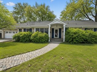 435 Kingston Ter, Deerfield, IL 60015