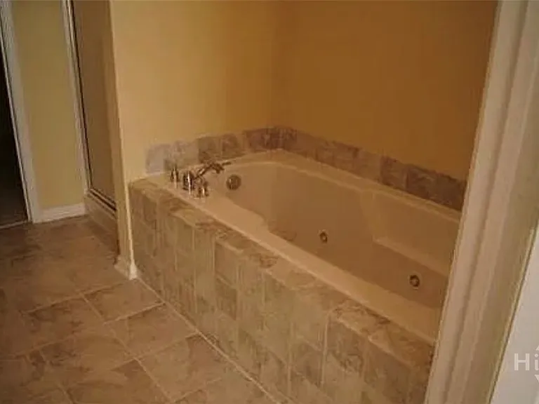 42 Weslyn Park Dr — Photo 9