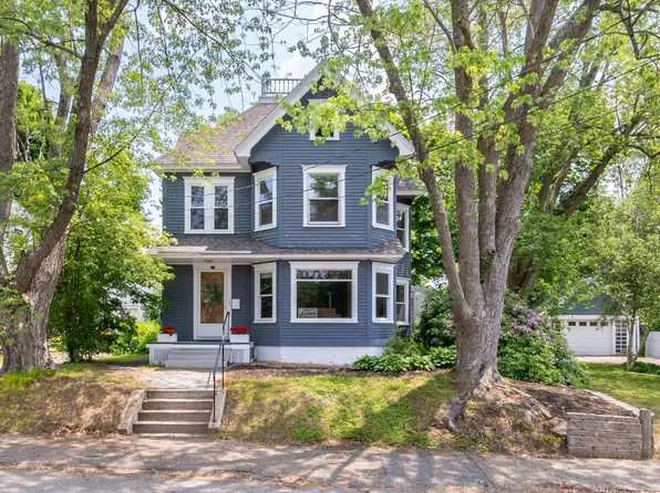 16 Fenton Avenue, Laconia, NH 03246