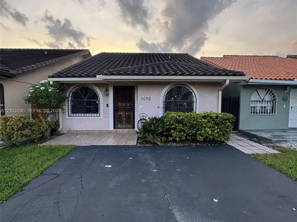 5640 W 20th Ct, Hialeah, FL 33016