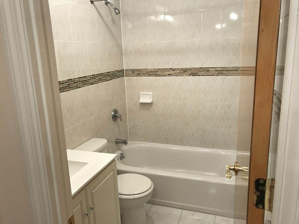 2nd image of 3640 Bowne St #1