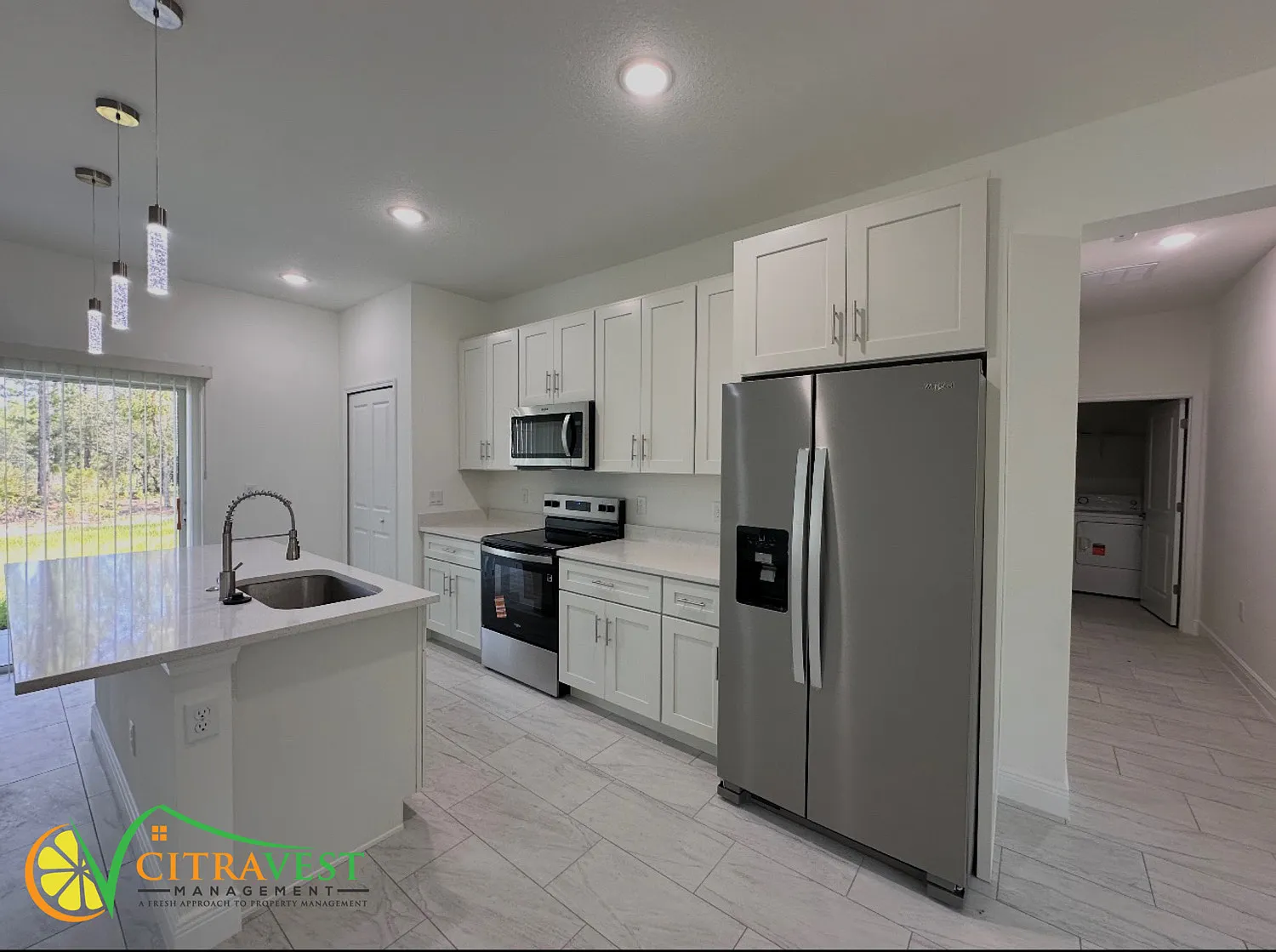 Available NOW, 4 Bed / 2 Bath in Citrus Springs! — Photo 3