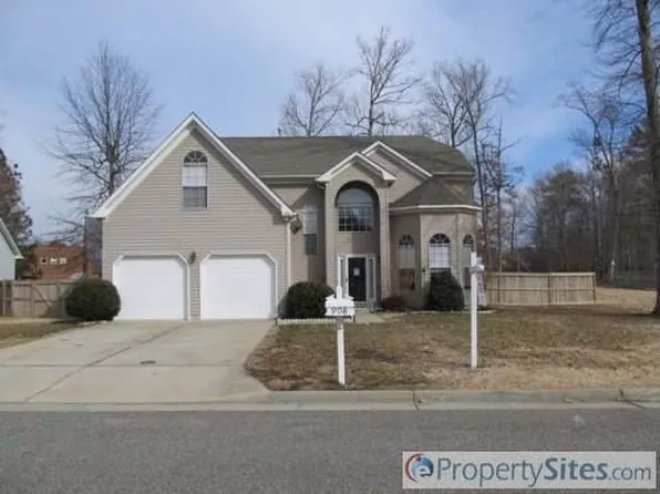 908 Holbrook Dr, Newport News, VA 23602