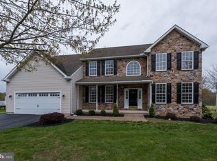 1 Mystery Rose Ln, West Grove, PA 19390