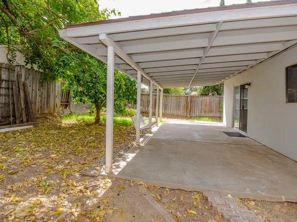 4824 Willowbrook Dr, Sacramento, CA 95842