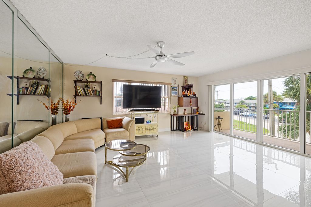 1200 Hibiscus Avenue #201, Pompano Beach