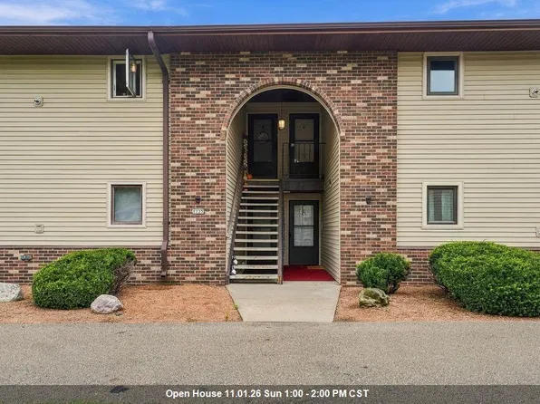 1735 Maricopa Dr APT A, Oshkosh, WI 54904
