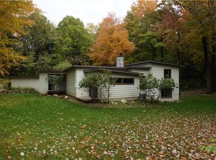 953 Meloy Rd, Kent, OH 44240