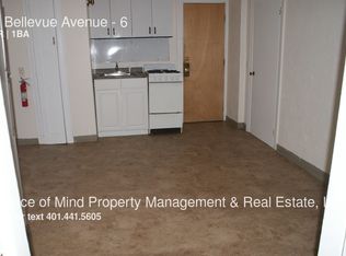 30 Bellevue Ave APT 6, Woonsocket, RI 02895