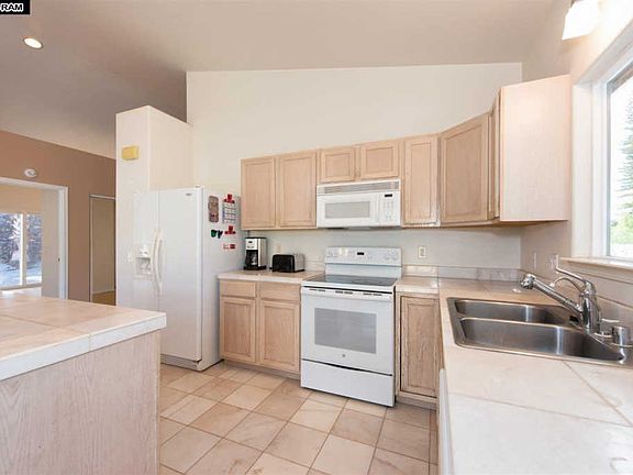 4th image of 3403 Akala Dr