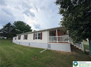 4442 Grey Wolf Ln, Orefield, PA 18069