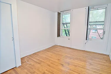 Rented by Park Property Advisors