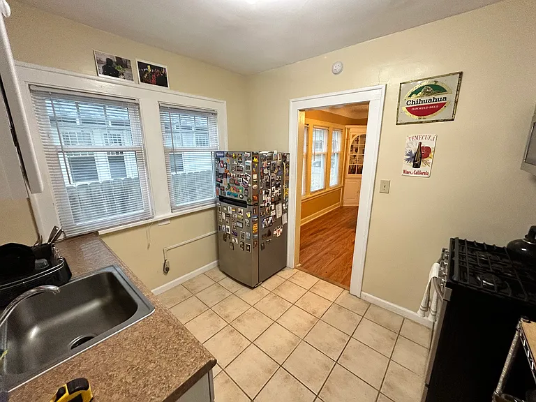 2933 E Derbyshire Rd #1 — Photo 10