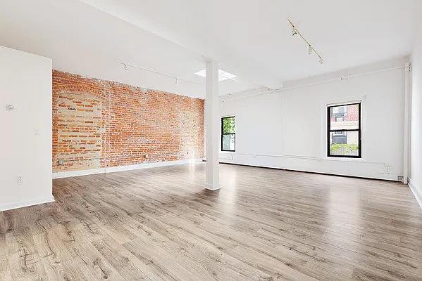 Rented by Compass | media 13