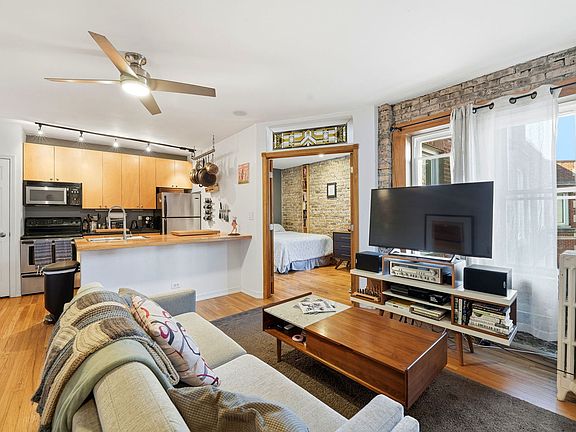 5th image of 1413 W Farwell Ave APT D3