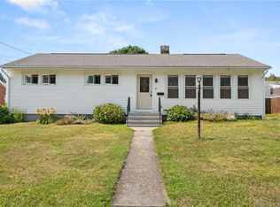 47 Sunset St, New London, CT 06320