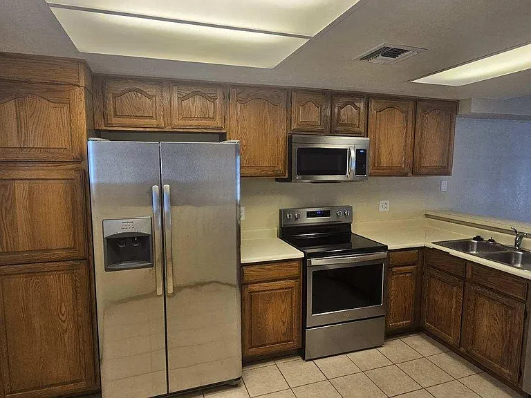 2201 W Union Hills Dr #122 — Photo 4