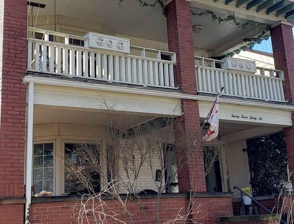 1st image of 2336 Grandview Ave #2