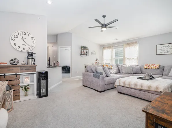 7497 Devonshire Dr #23-300, Alexandria, KY 41001