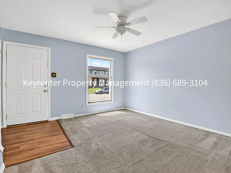 920 Parkcrest Dr — Photo 7