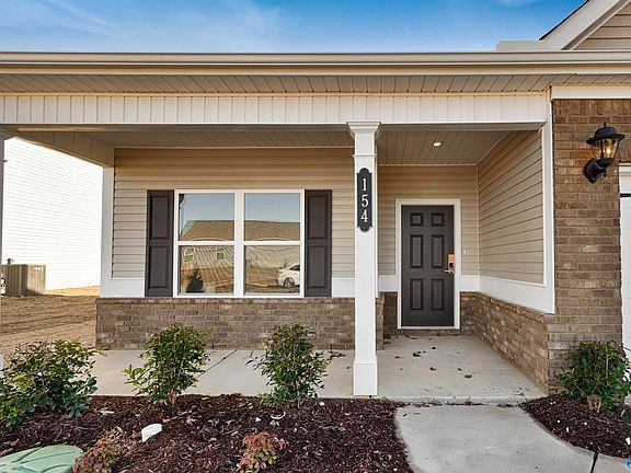 3rd image of 154 Lincoln Gray Cir