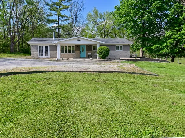 296 W Greencastle Rd, Mooresville, IN 46158