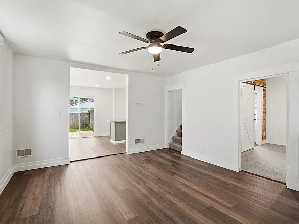3 bed, 2.5 bath, 1040 sqft, $1,500 — Photo 2