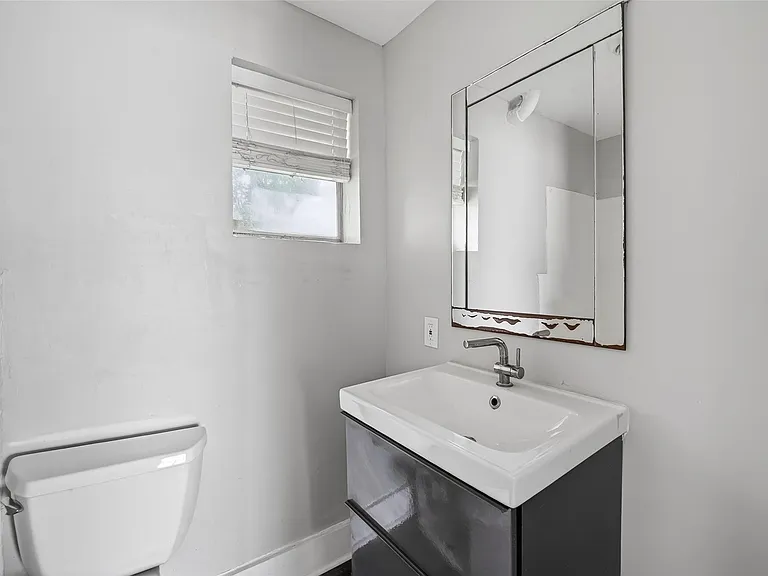 6832 Avenue I — Photo 16