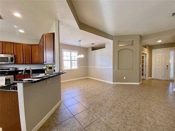 5th image of 2753 W Brookfield Way