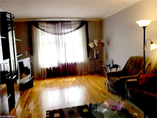 Sold by Korr Realty | media 25