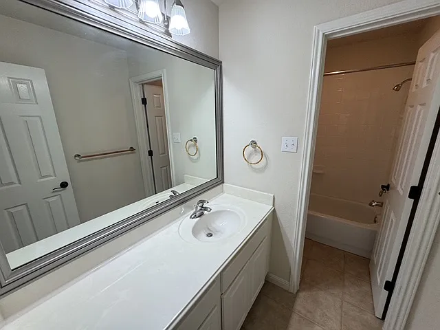 4310 Reynosa Dr — Photo 22