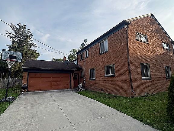 2nd image of 2366 Goddard Rd
