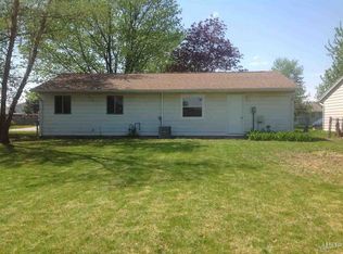 9127 Greenleaf Dr, Fort Wayne, IN 46819